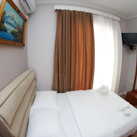 Hotel Vila Alvin & Apartments Sarandë Exterior foto