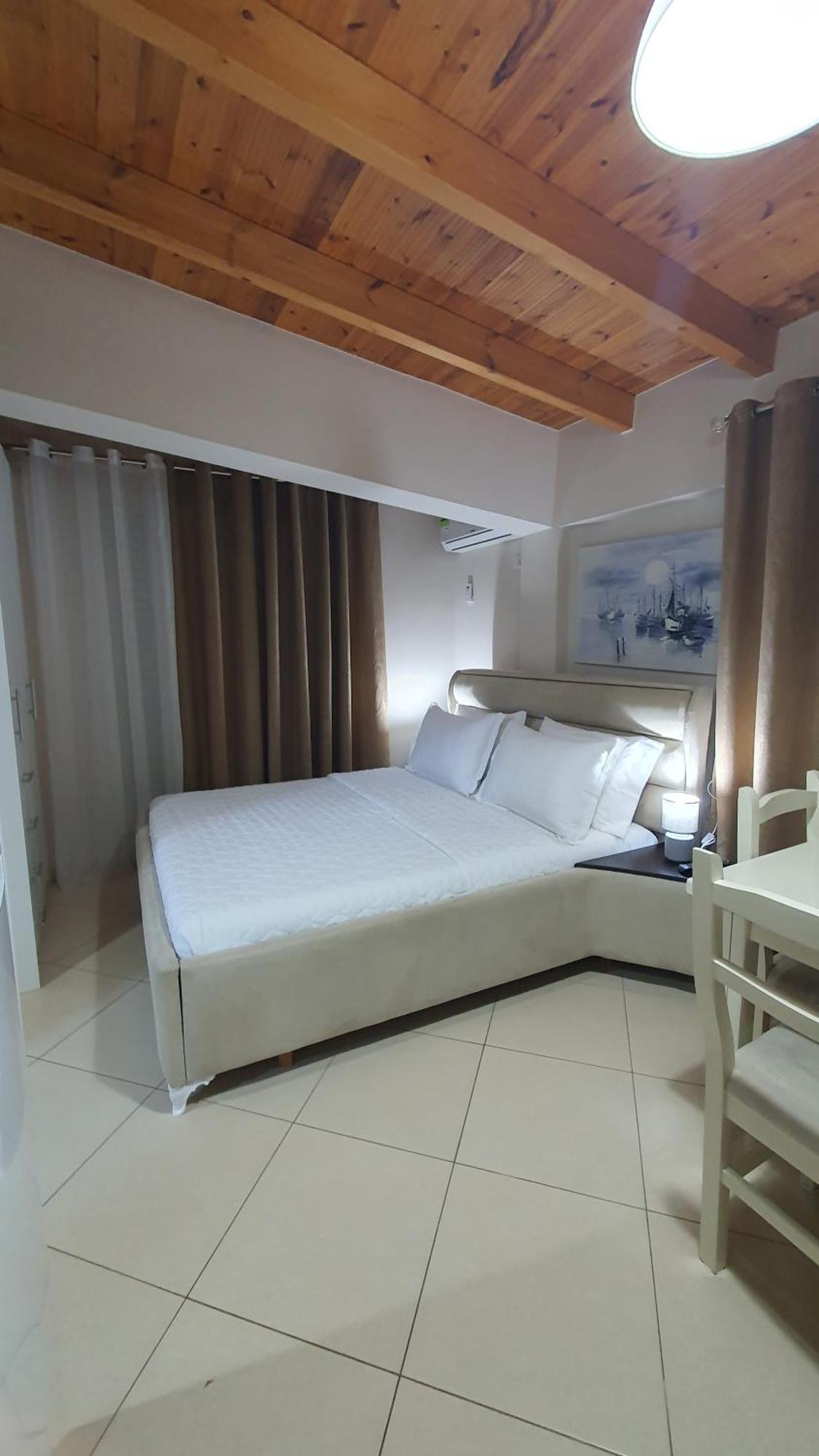 Hotel Alvin & 2*