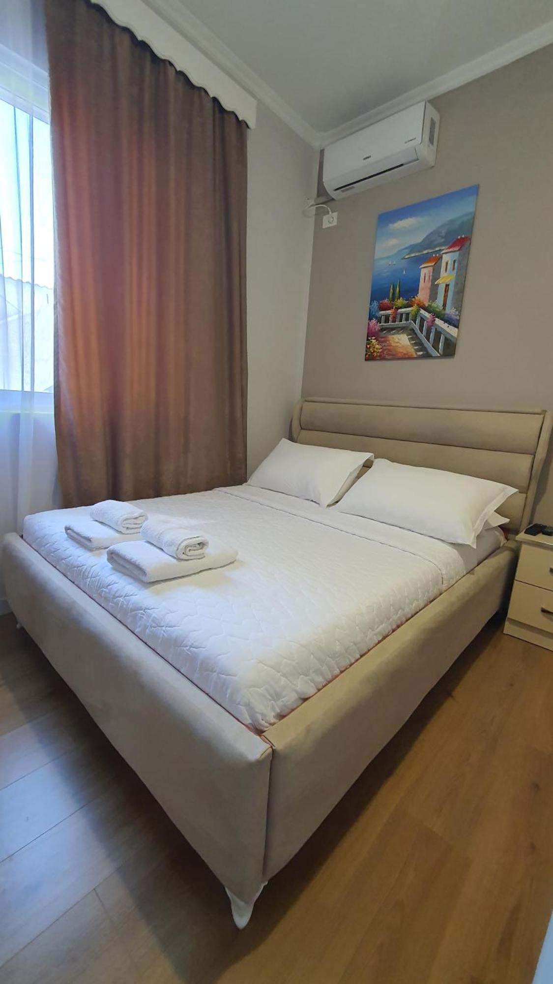 Hotel Alvin & 2*