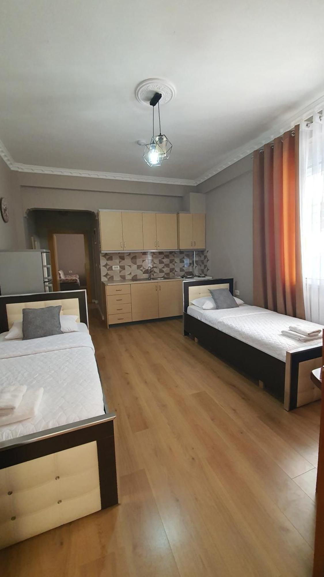 Hotel Alvin & 2*